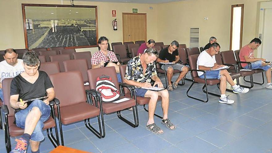 Nueve personas se examinan para ocupar la vacante de enterrador