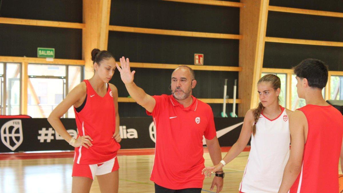 Jaume Ponsarnau durante el curso de Entrenadores