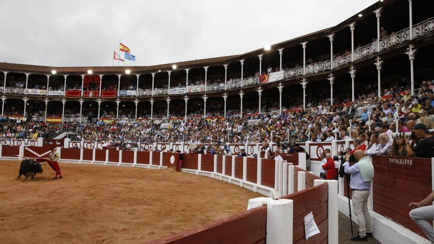 El Ayuntamiento hace balance de la feria taurina: &quot;Ha sido un éxito evidente y un revulsivo económico de primer nivel para Gijón&quot;