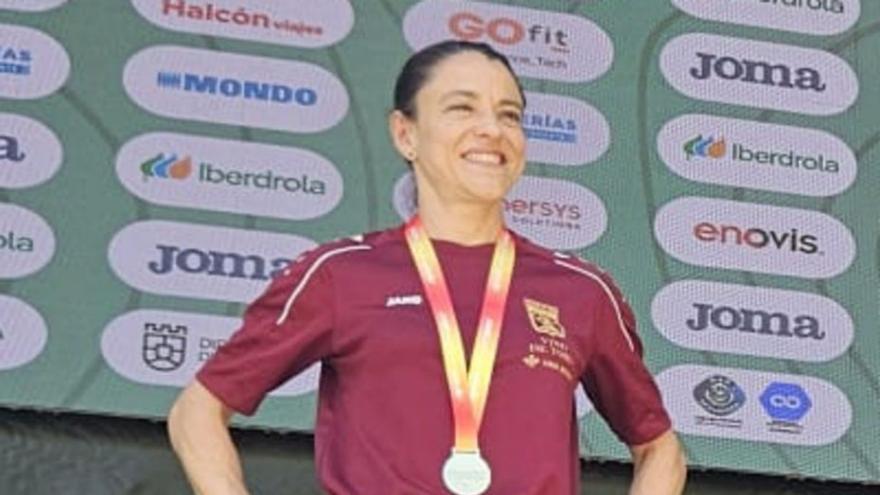 Verónica Sánchez regresa con dos medallas del Campeonato de España de Trail Running Absoluto y Máster