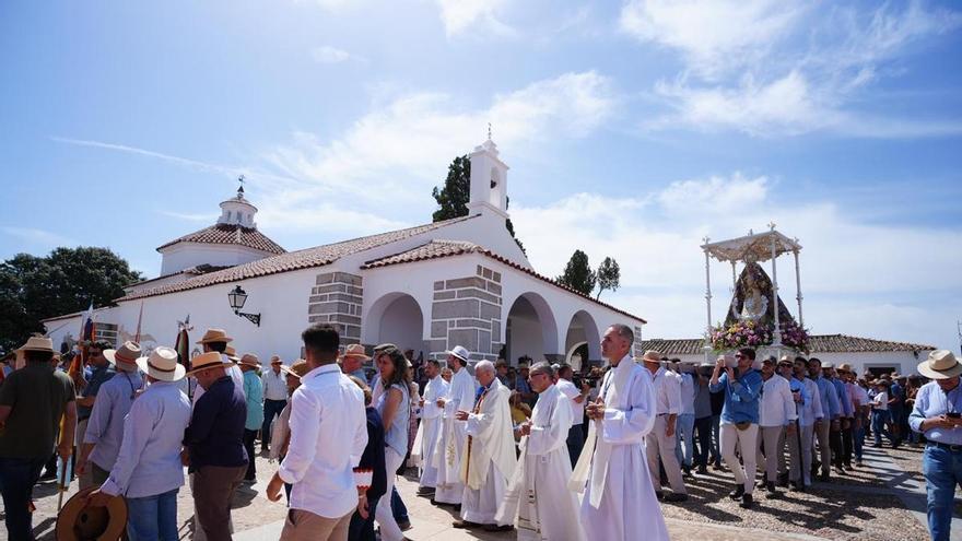 Villanueva de Córdoba recibe a la Virgen de Luna
