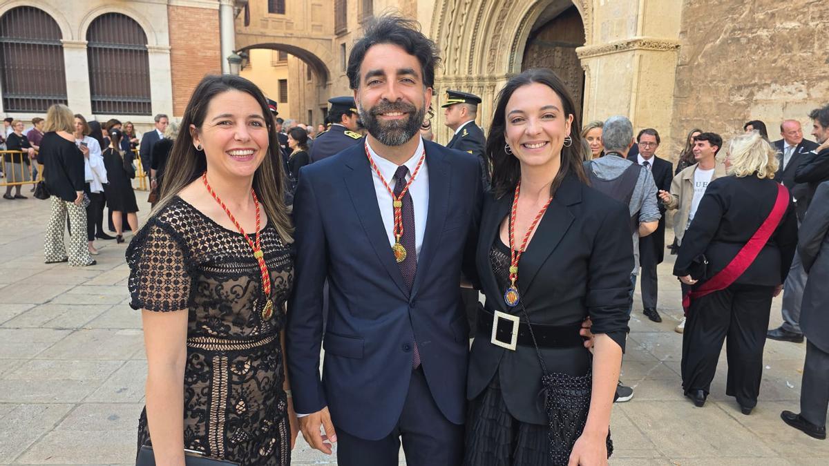 Concejales del grupo socialista antes de la procesión