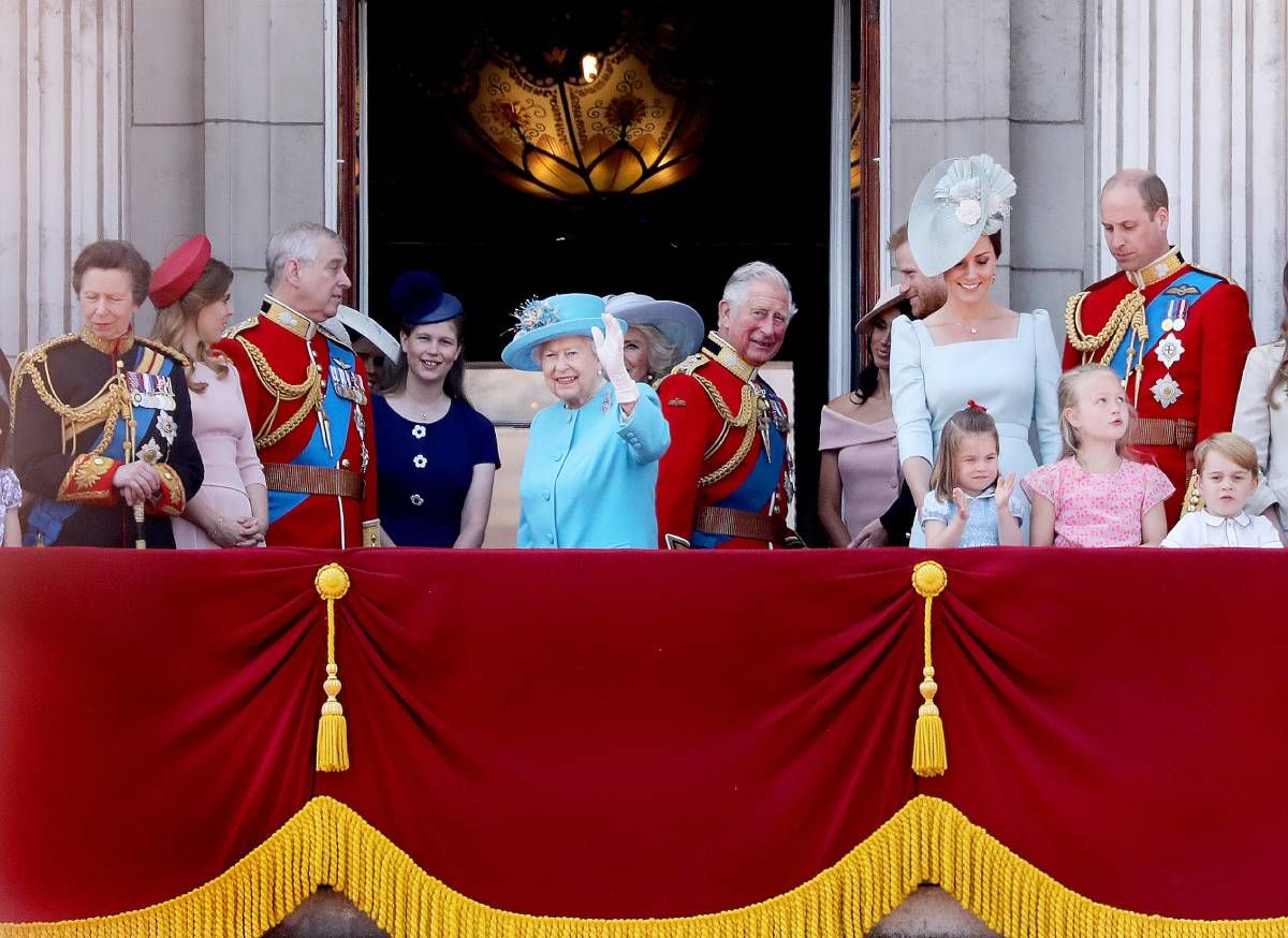 La Familia Real Británica al completo desde el mítico balcón del palacio de Buckingham