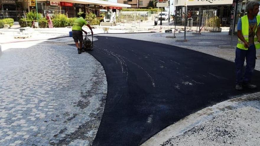 Arranca el asfaltado de la plaza de la Hispanidad y la calle del Puente de Benidorm