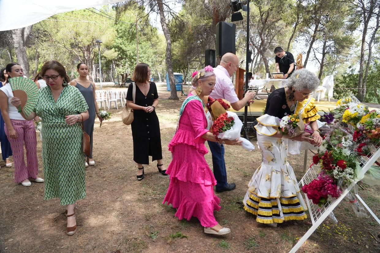Vila-real exhibe devoción por la Virgen del Rocío en El Termet