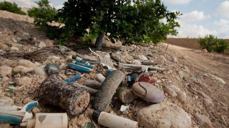 Un informe aconseja suspender el cultivo en las fincas de La Murada con residuos tóxicos