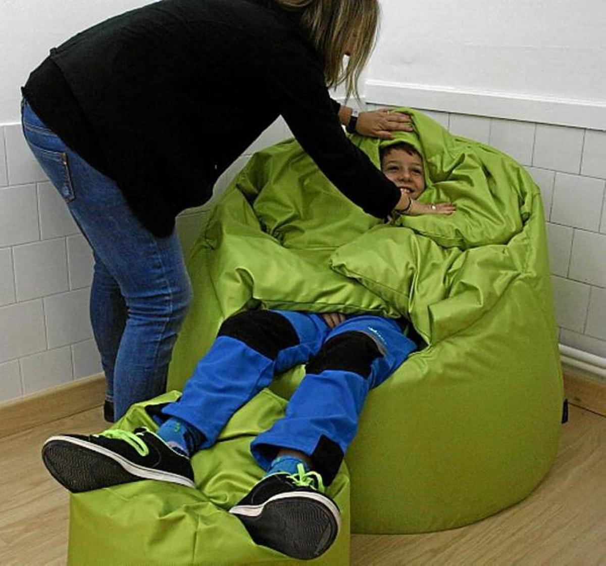 El centre per a nens autistes de Manresa posa en marxa una sala multisensorial