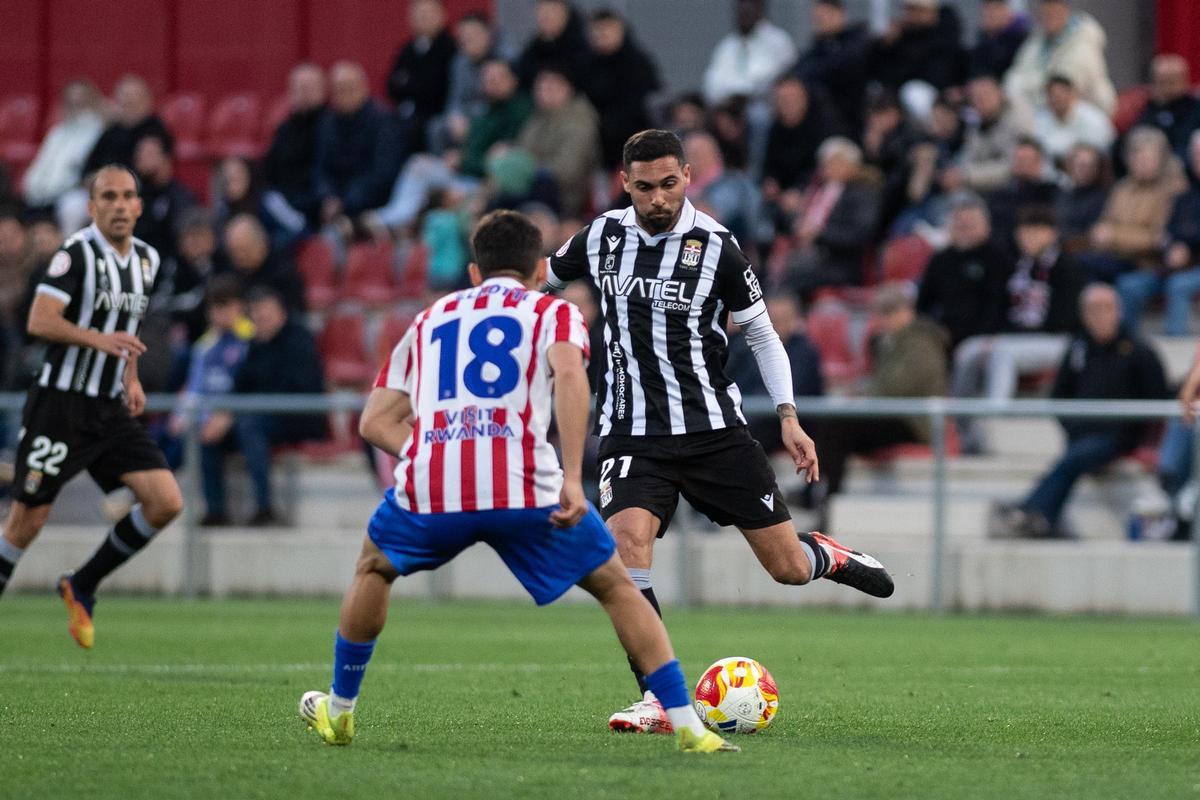 Benito Ramírez, en una acción del partido frente al Atlético Madrileño