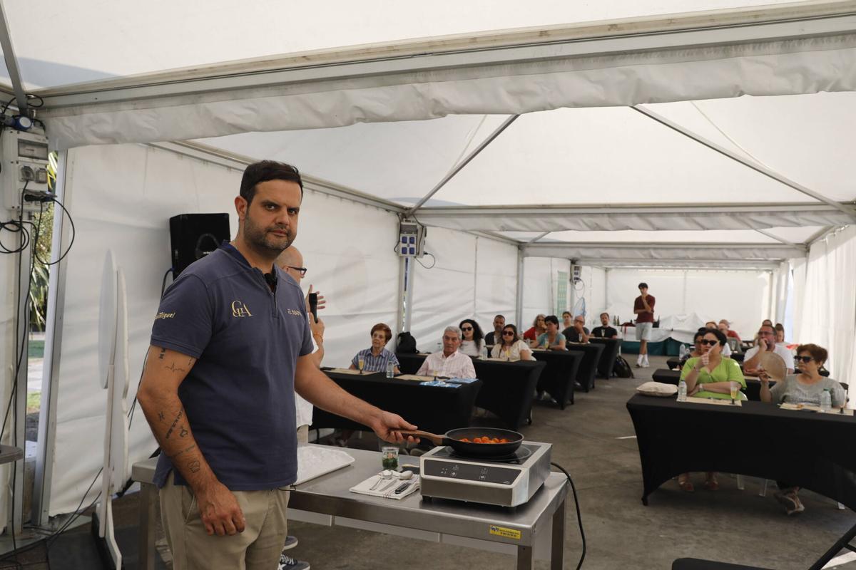 El Arco Atlántico comienza sus jornadas gastronómicas con el bonito como protagonista (en imágenes) El Arco Atlántico comienza sus jornadas gastronómicas con el bonito como protagonista (en imágenes)
