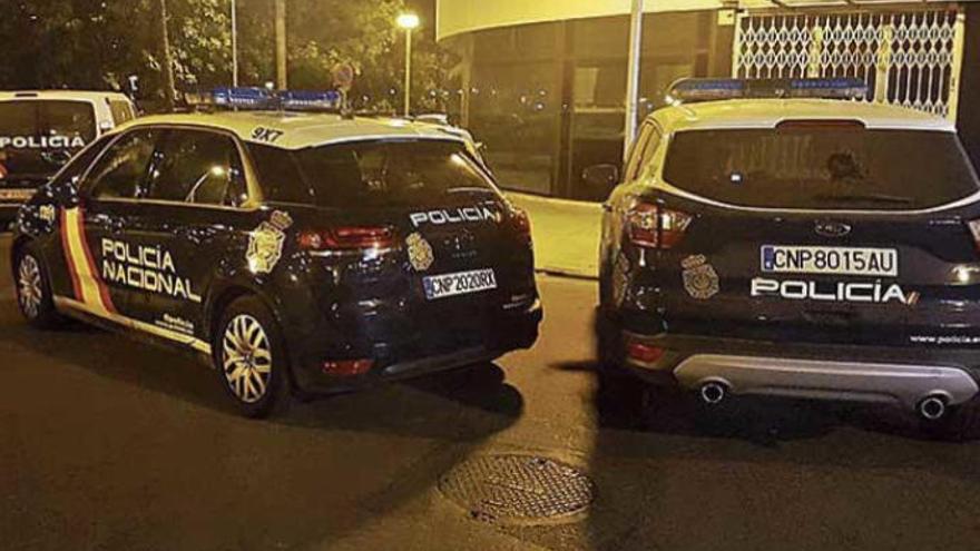 Agentes de la Policía Nacional durante una actuación en Mallorca.