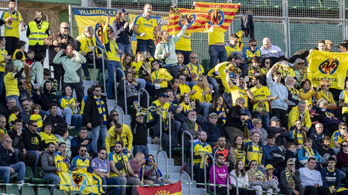 Imagen de la afición del Villarreal en el Martínez Valero.