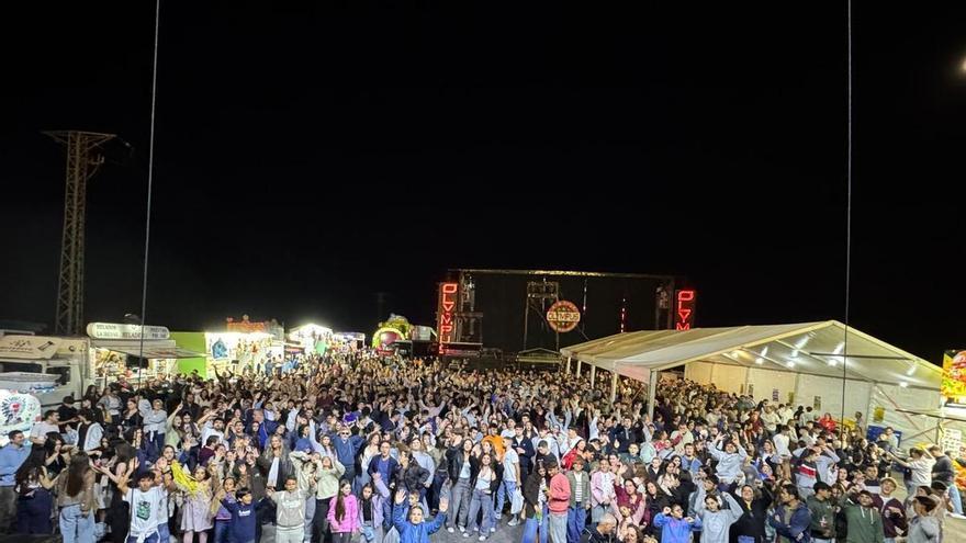 Botos vuelve a revalidar su título de reina de las fiestas del área dezana
