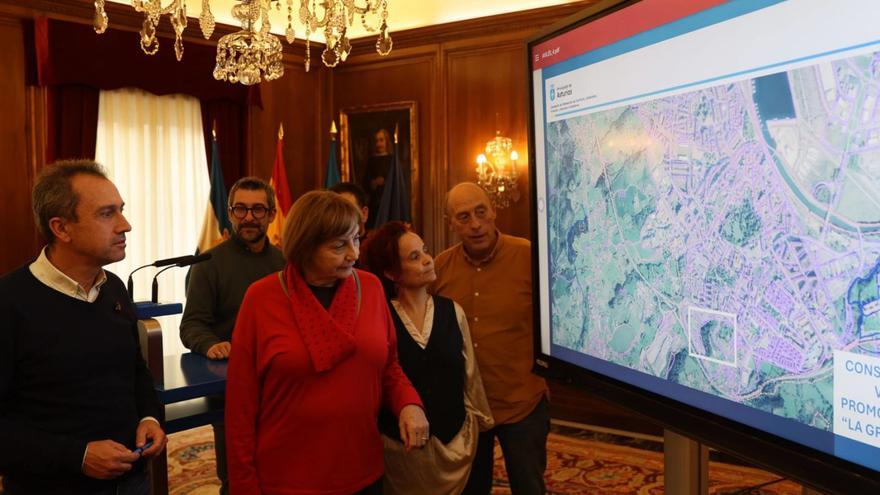 El consejero Ovidio Zapico en la presentación del proyecto para La Grandiella.  | FIRMA