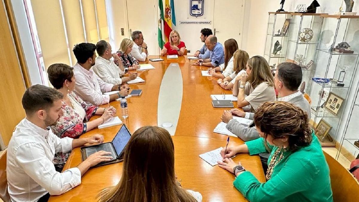 Primera reunión de concejales del nuevo mandato municipal en Fuengirola.