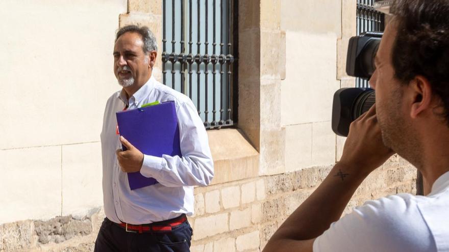 La jueza del &quot;caso pérgola&quot; cita a declarar a cuatro funcionarios más del Ayuntamiento de Alicante