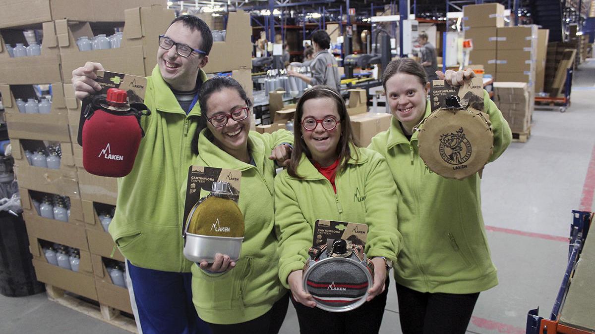 El equipo de trabajadores de Assido que se forma en Laken.