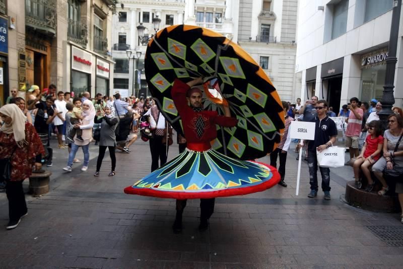 El Eifolk llena el centro de Zaragoza de música y danzas