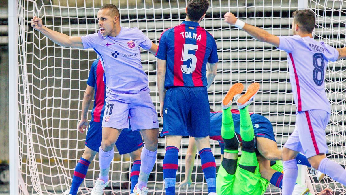 Ferrao celebra un gol ante el Levante UD FS