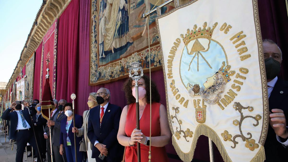 El Patio de los Naranjos acoge la procesión del Corpus Christi