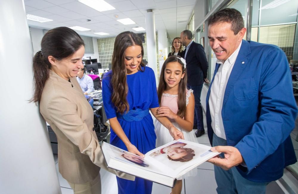 Marina Civera y Sara Larrazábal, hoy, en las instalaciones de Levante-EMV, Levante TV y la 97.7.