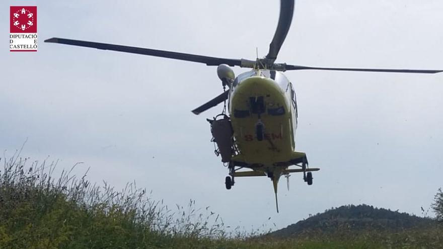 Rescatan a dos personas que se habían precipitado al vacío en Azuébar