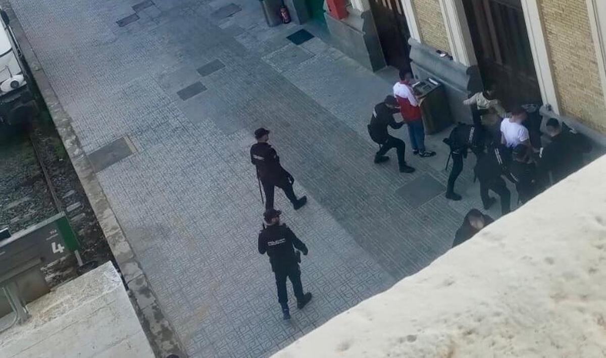 Cacheos a aficionados en la previa del FC Cartagena-Real Murcia