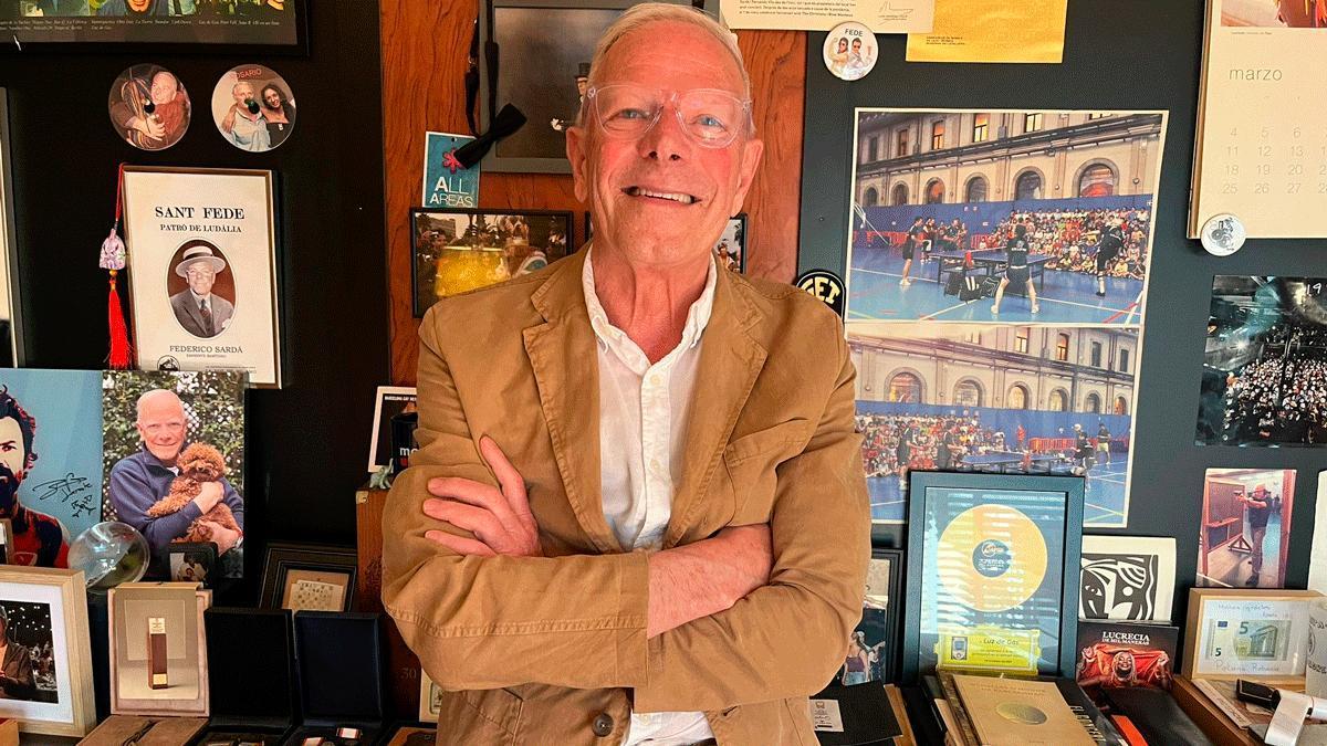 Fede Sardá atiende a SPORT en su despacho de 'Luz de Gas'