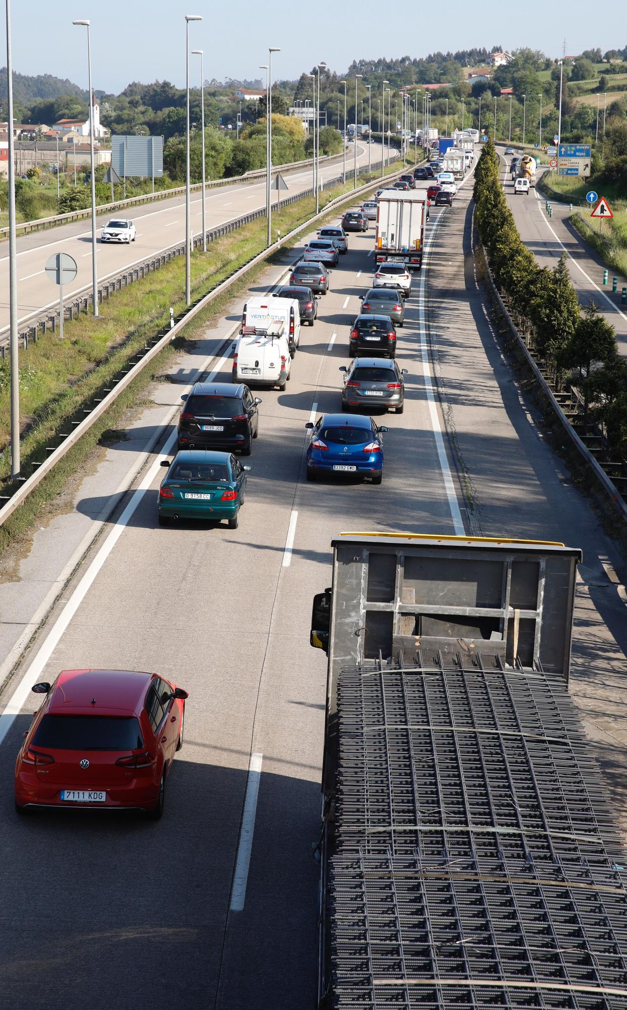 En imágenes: Así fue el atasco en la "Y" por las obras a la altura del Montico