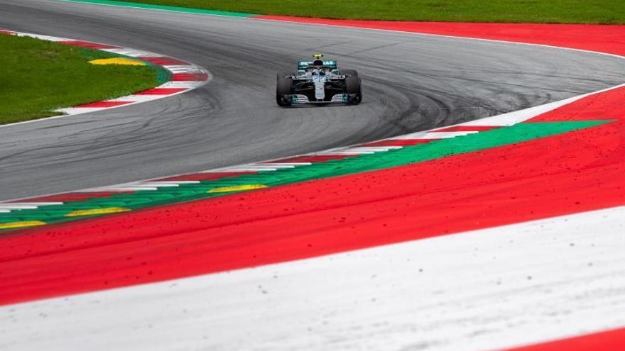 Doblete de Mercedes en la prueba de Austria