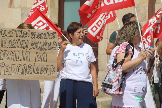 Trabajadoras de ayuda a domicilio de Zamora denuncian impagos de Aralia