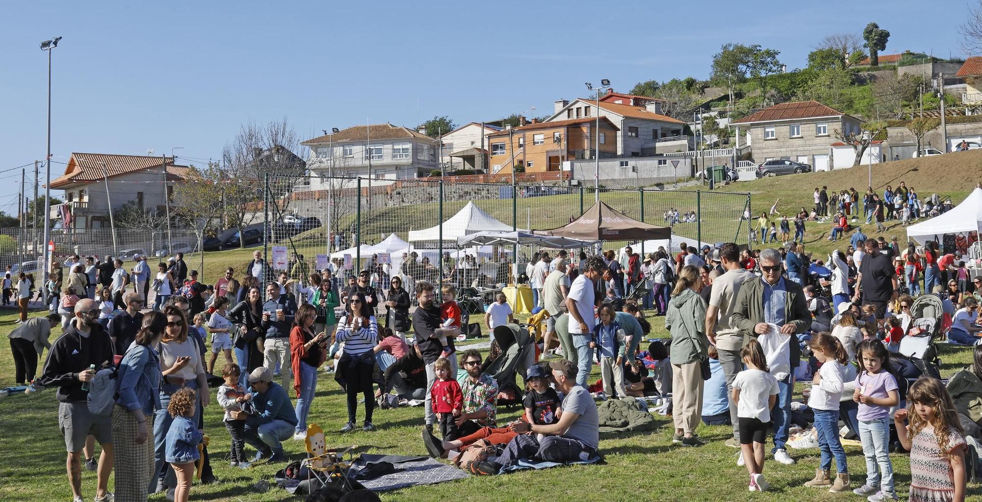 Ambiente en el Festival Picnic Sesións en Radio Costeira (Saiáns)