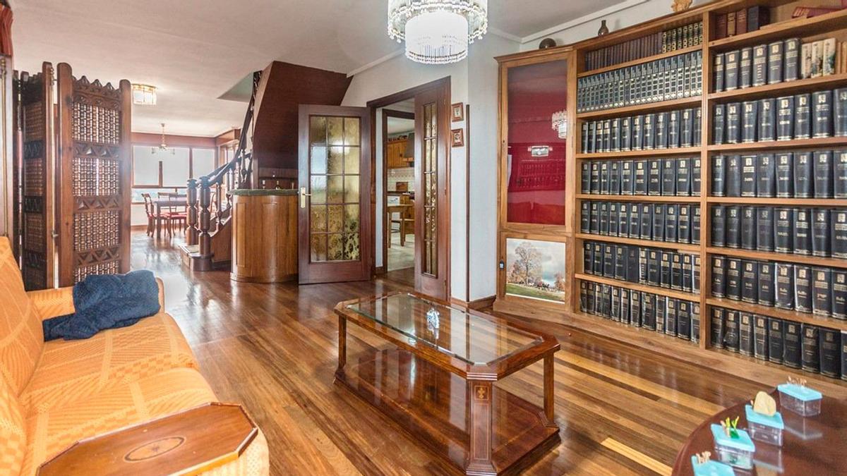 Un edificio de Gijón frente a El Molinón esconde un palacete a la venta de dos plantas, 5 dormitorios , tres baños, tres terrazas y vistas al mar: este es el precio por el que puede ser tuyo