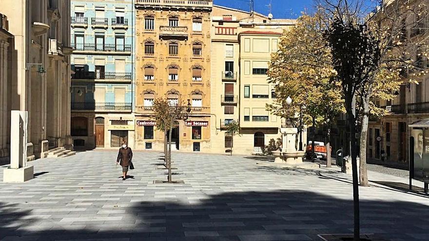 Acciones realizadas en el casco antiguo centradas en el cambio de pavimentos con el objetivo de favorecer el tránsito de los peatones y la apertura de comercios. | INFORMACIÓN