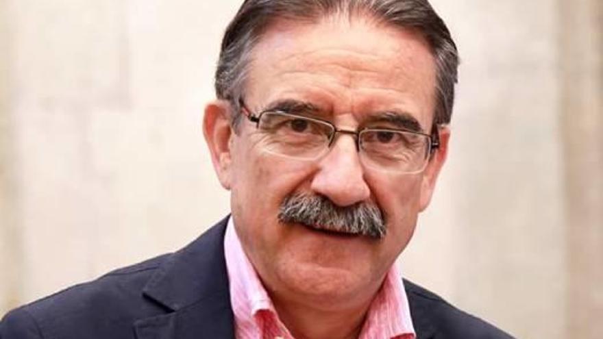 Festers distingue al periodista ontinyentí José Luis Torró con el Premi Cervino