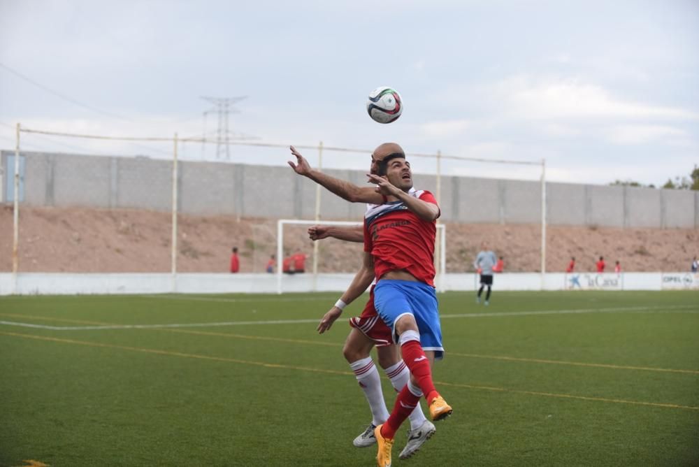 El Saguntino celebra el título de campeón