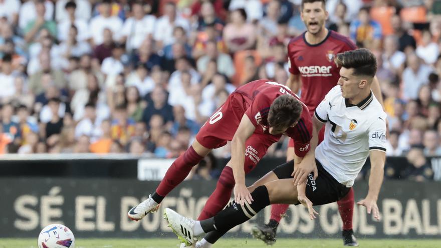 Nacho Vidal le da el triunfo al Osasuna, en el último minuto, frente al Valencia