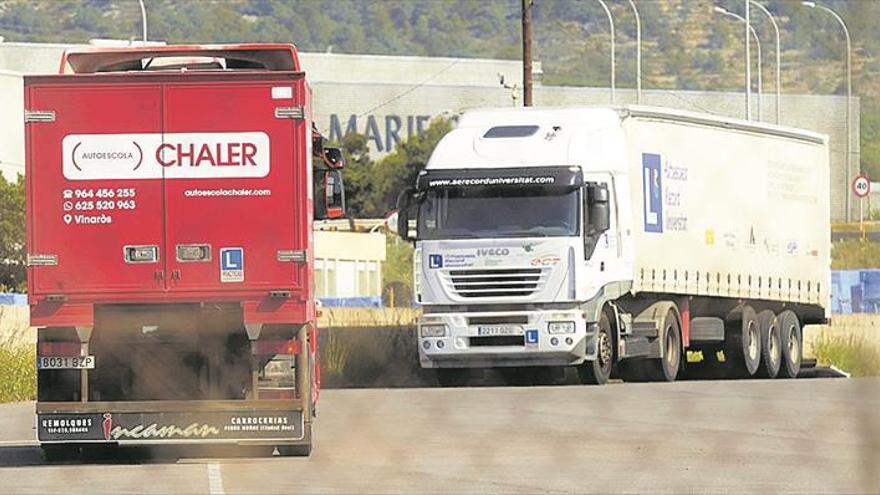 Más alumnos para el carnet de camión por la necesidad de las empresas de transporte