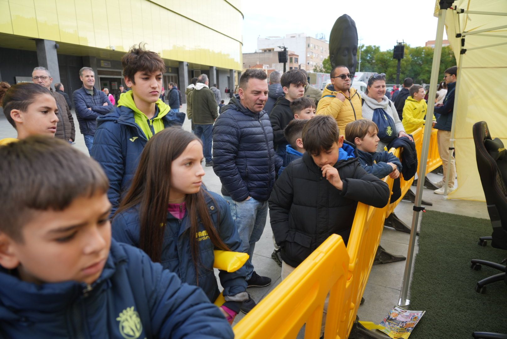 Galería | Así ha sido el gran recibimiento de la afición del Villarreal en la previa ante el Mallorca