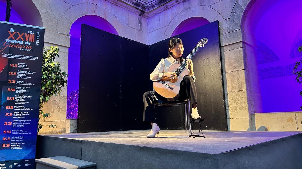 El Festival de Guitarra «Ciutat d’Elx» se despide al son de Hayoung Lee y Jonathan Ross Parkin
