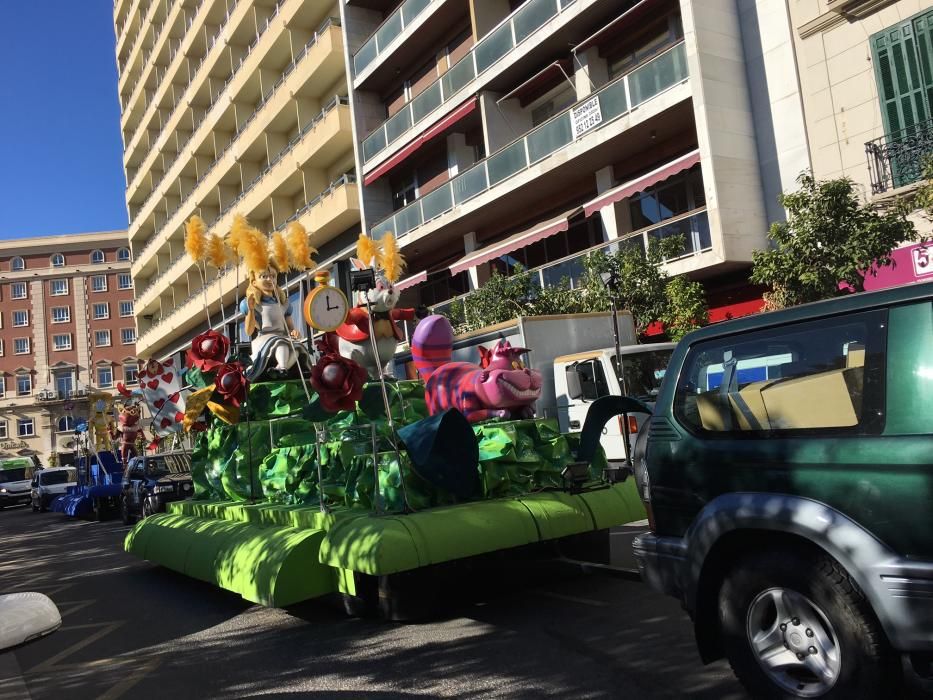 Las carrozas se preparan para la cabalgata de Málaga