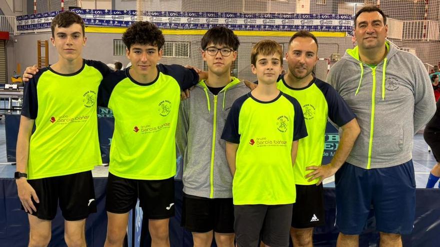 El Corriol Oliva Tennis Taula mete a cinco palistas en el Autonómico absoluto