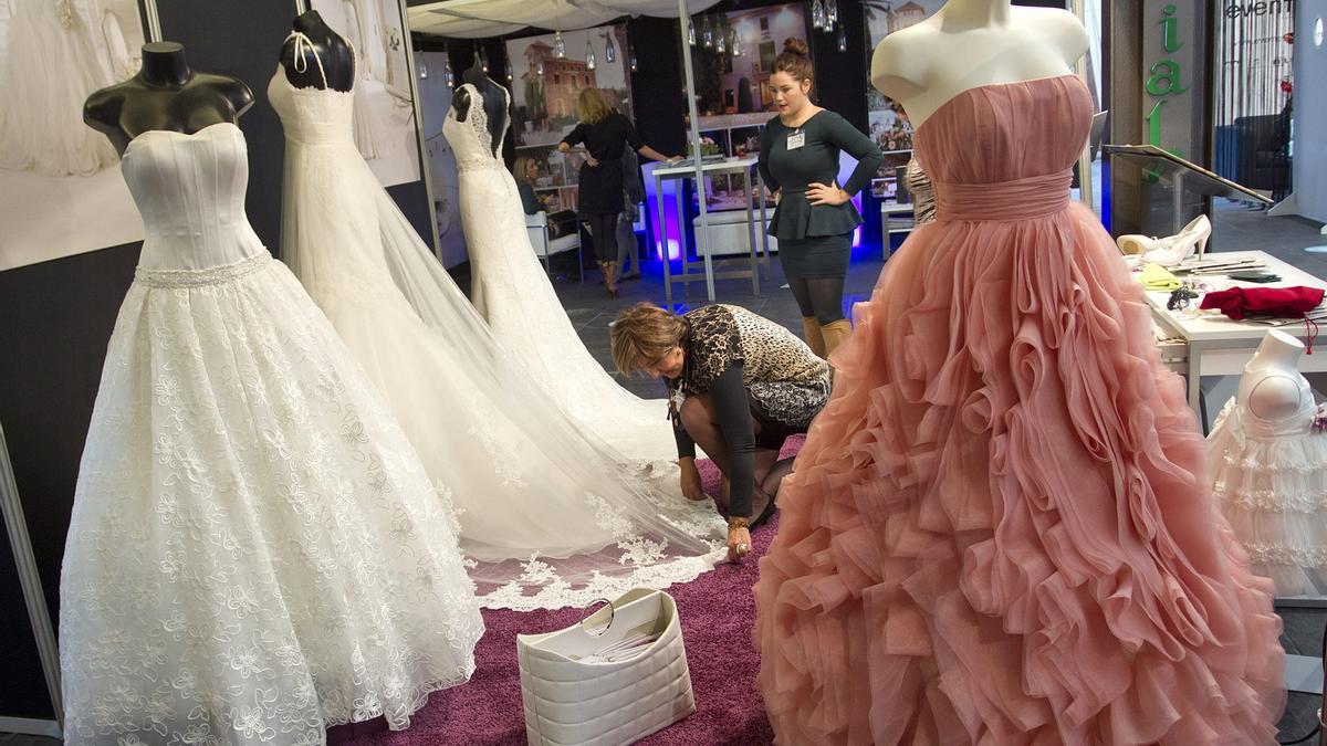 Vestidos de novia en una imagen de archivo.