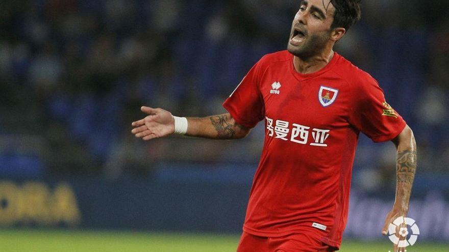 Alberto Escassi, centrocampista malagueño, durante un encuentro de esta temporada con el Numancia.