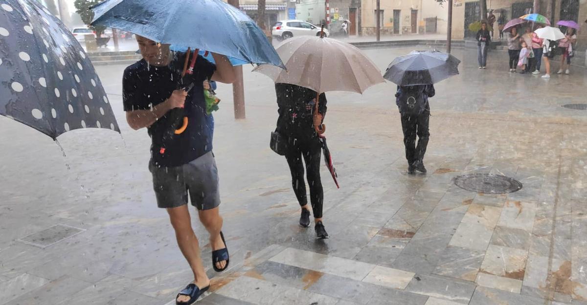 Alicante parece sumida en un clima tropical desde la segunda semana de mayo.