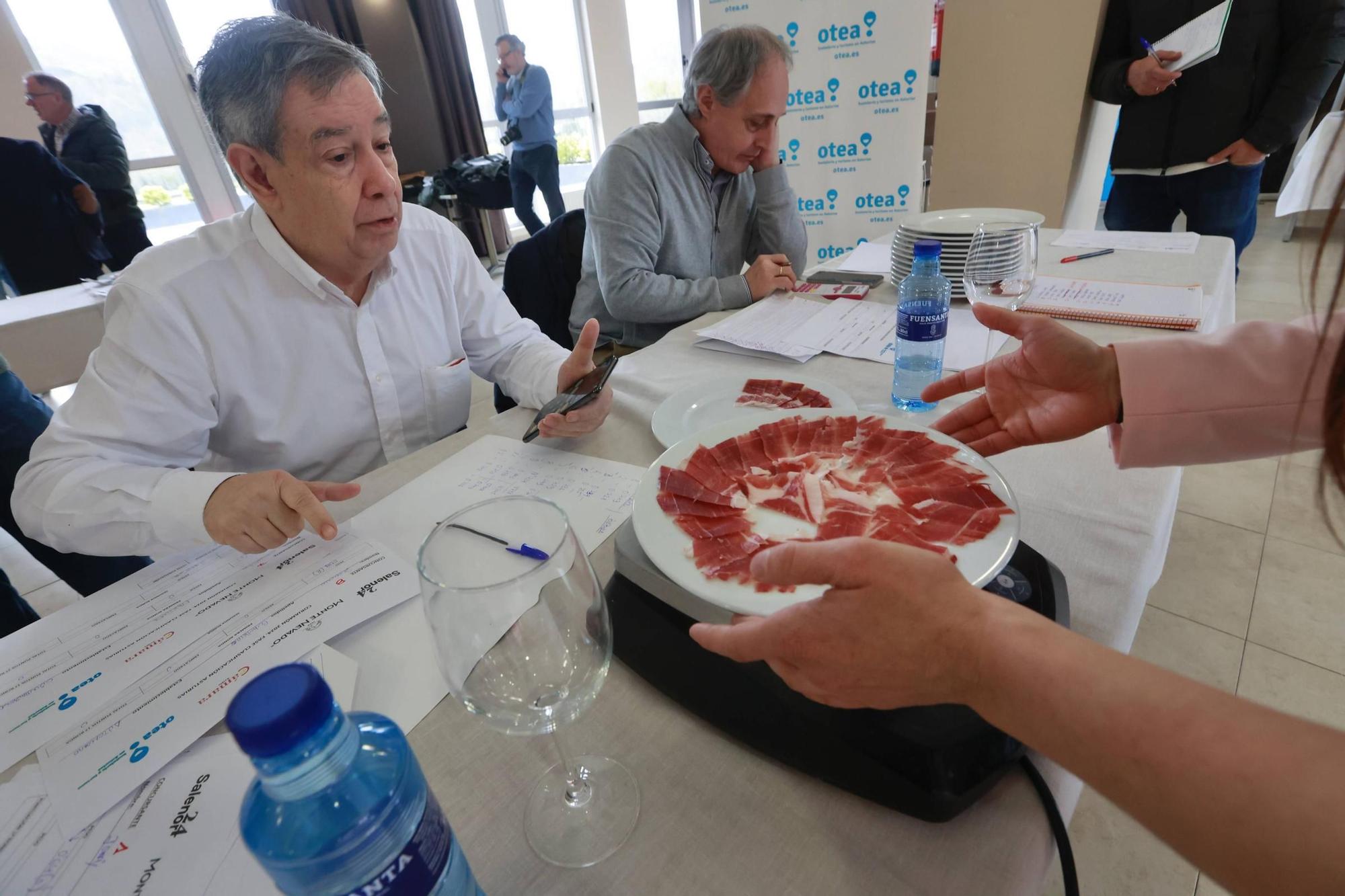 Los mejores cortadores de jamón se dan cita en Olloniego