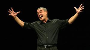Pepe Rubianes, en plena actuación en el Teatro Capitol en el 2003 con ’Rubianes, solamente’. 