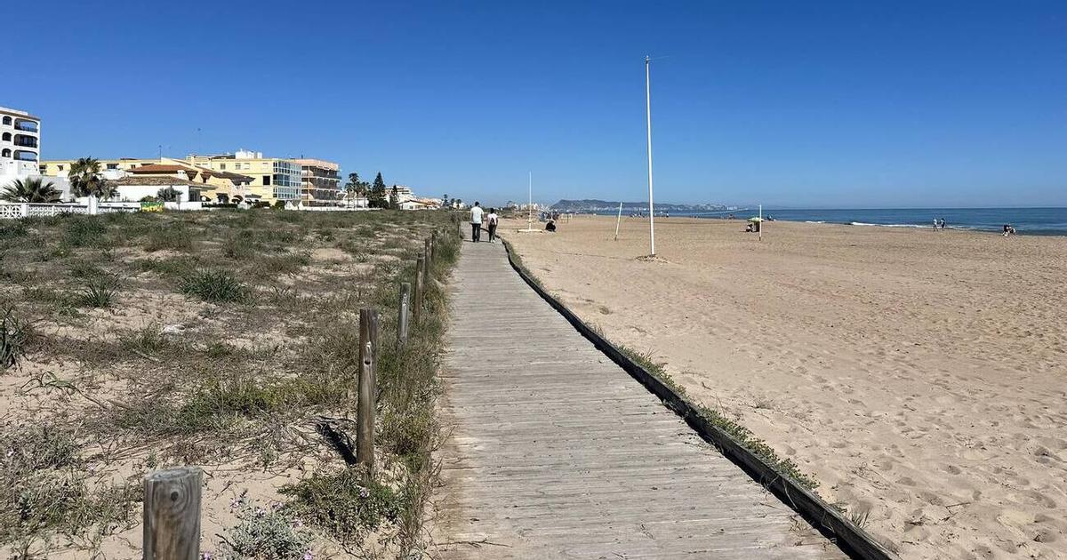 Vista actual de la pasarela de la playa xeraquera