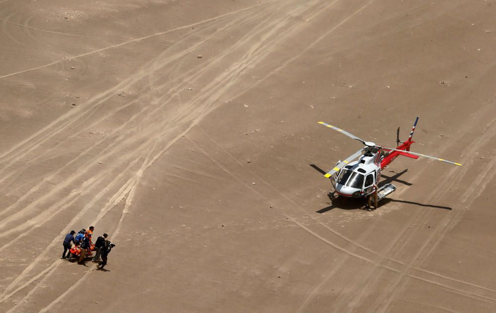 El líder del Dakar, evacuado en helicóptero