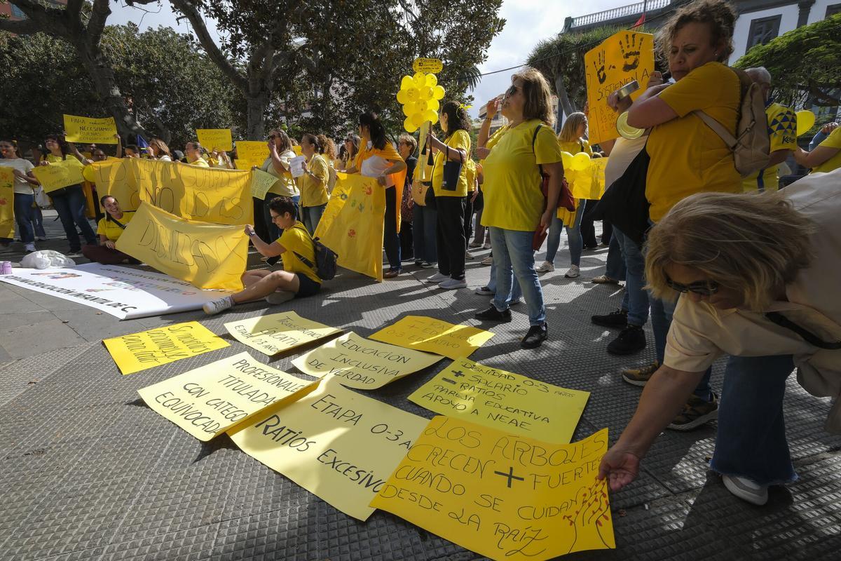 Concentración de trabajadoras de centros de educación infantil (0 a 3 años), en el parque San Telmo