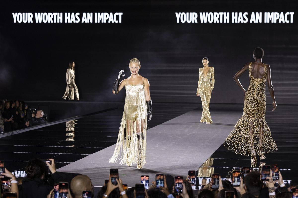 Desfile de L'Oréal Paris en la Semana de la Moda de París